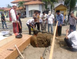 Camat Teluknaga Letakan Batu Pertama Pembangunan Sarana Masjid Agung Al Marwah 