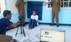 Jemput Bola, Pemerintah Kecamatan Teluknaga Gelar Perekaman KTP-E Door-to-Door Bagi Warga Prioritas