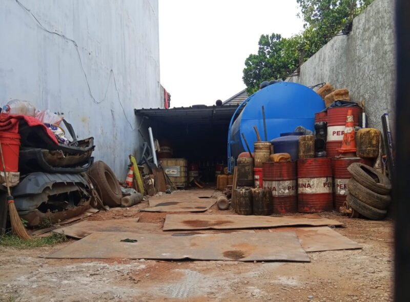 gudang yang berada di kawasan Perumahan Bumi Puspitek Asri, Kecamatan Pagedangan, Kabupaten Tangerang, Foto: ist