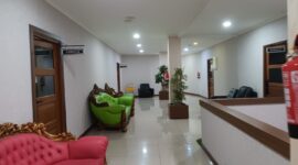 Halaman depan kantor fraksi DPRD kota Tangerang. Foto: Cakrabanten
